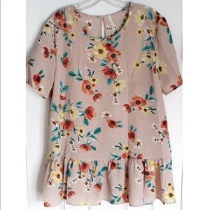 ❌SOLD❌ NWOT Flowered Peplum Blouse